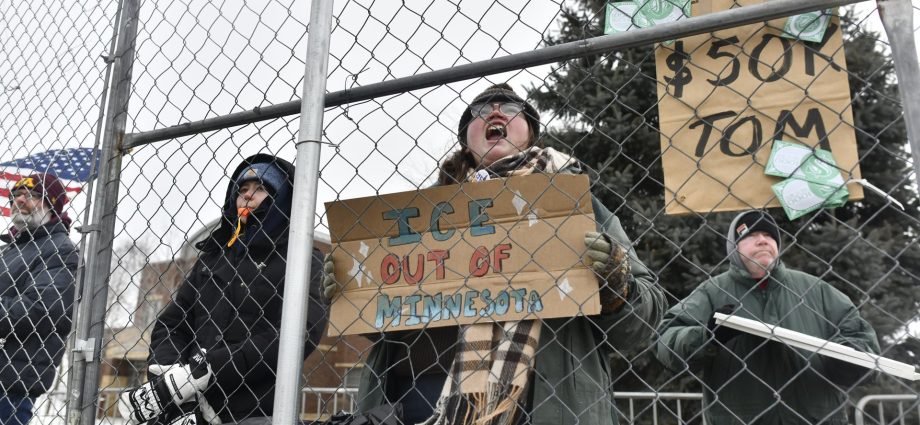 thrown-eggs,-spit,-fire-extinguishers-all-alleged-in-charges-for-16-minneapolis-protestors