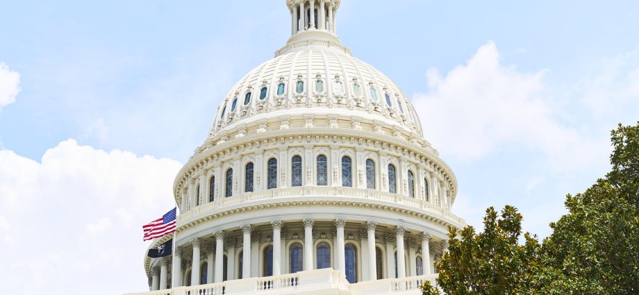 senate-democrats,-white-house-reach-deal-to-prevent-government-shutdown