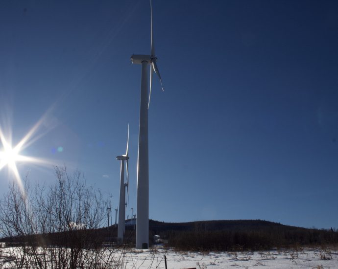 maine-again-looks-north-for-onshore-wind,-but-full-grid-integration-will-have-to-wait