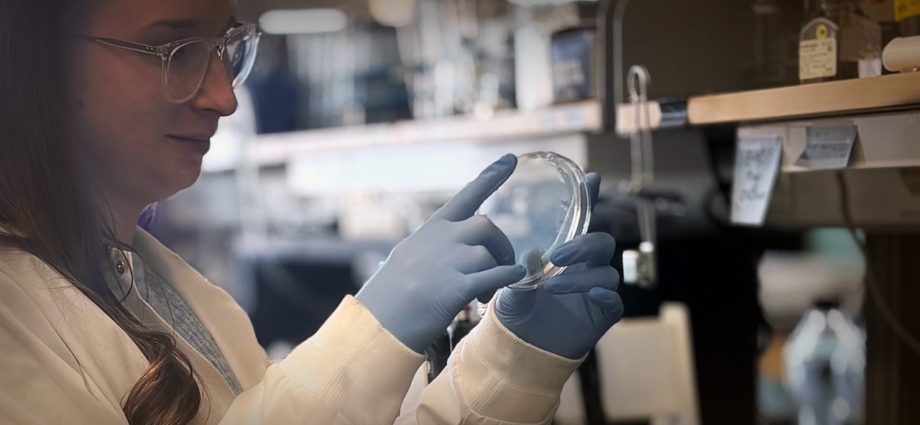 resurrecting-ancient-enzymes-in-nasa’s-search-for-life-beyond-earth