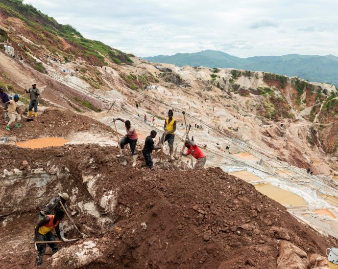 more-than-200-killed-in-mine-collapse-in-eastern-dr-congo:-report