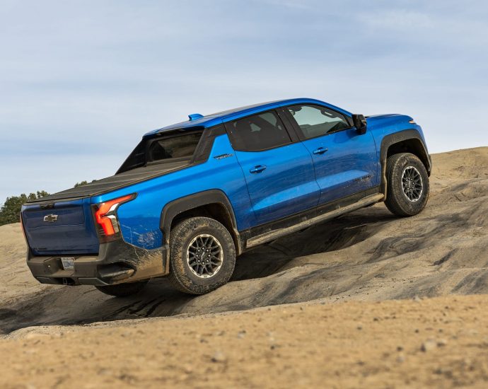 GM Takes Big Hit on EVs but Isn’t Worried