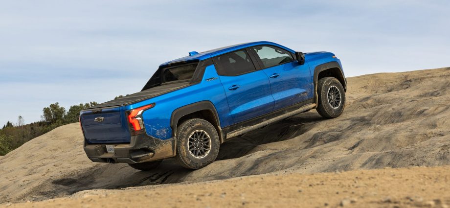 GM Takes Big Hit on EVs but Isn’t Worried