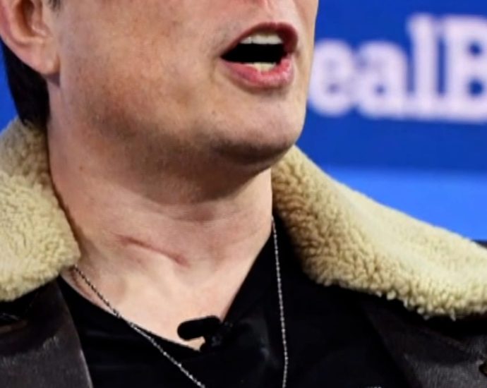 elon-musk-emails-included-in-epstein-files-release