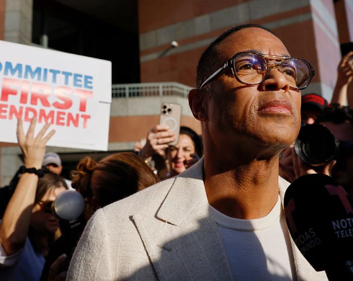 “i-will-not-be-silenced!”:-don-lemon-arrested-for-reporting-on-church-protest