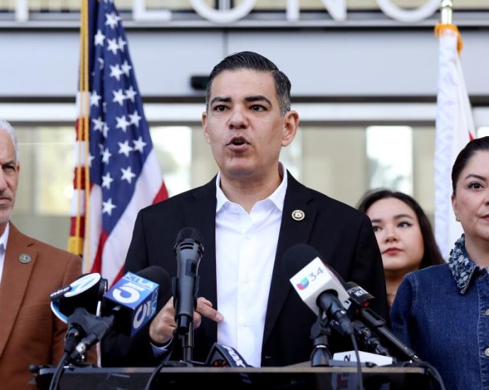 new-message-from-top-democrats:-the-us.-justice-department-can’t-be-trusted