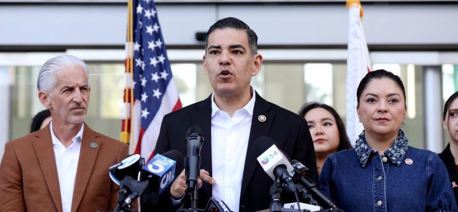 new-message-from-top-democrats:-the-us.-justice-department-can’t-be-trusted