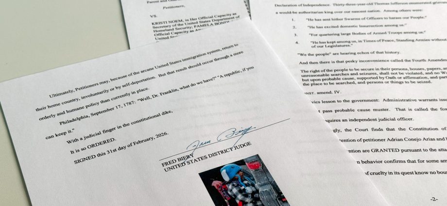 federal-judge-orders-release-of-father,-5-year-old-from-immigration-detention