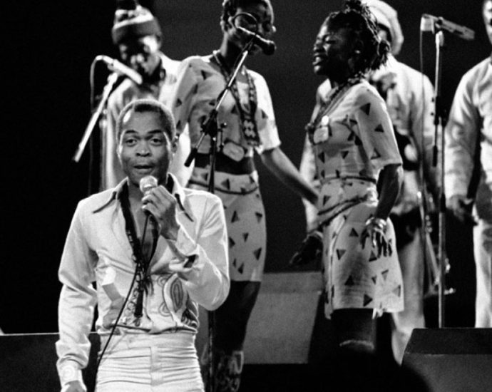 fela-kuti-becomes-first-african-to-get-grammys-lifetime-achievement-award