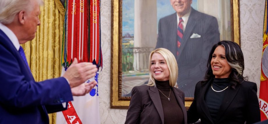 ‘cowards’:-the-traitor-admin-bails-on-elections-conference-after-promising-fireworks