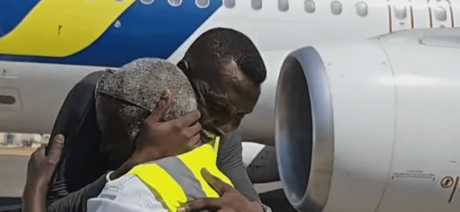 khartoum-airport-receives-first-scheduled-flight-since-start-of-sudan-war