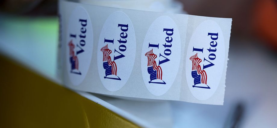 democrats-build-momentum-through-special-elections