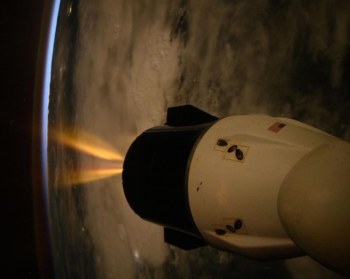 expedition-74-kicks-off-week-with-dragon-preps-and-science-gear-work