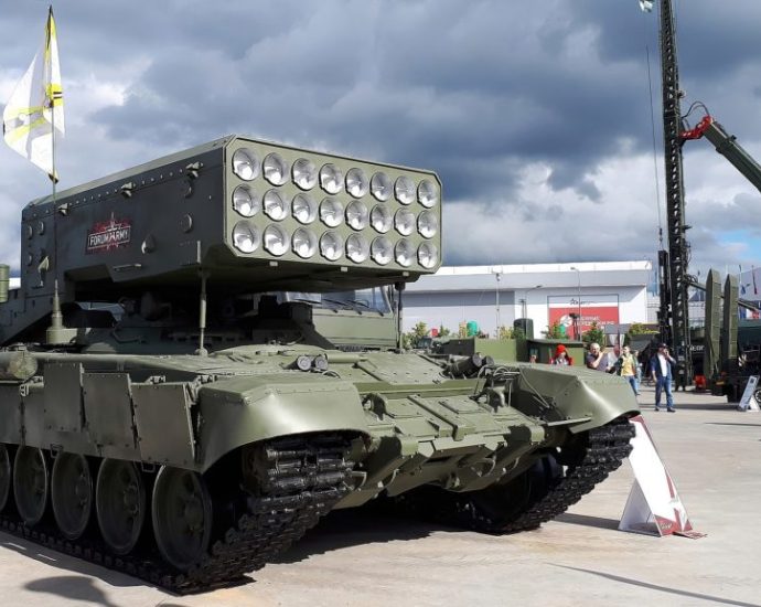 ukrainian-fpvs-just-destroyed-russian-system-that-could-unleash-fire-wave-high-as-nine-story-building-(video)