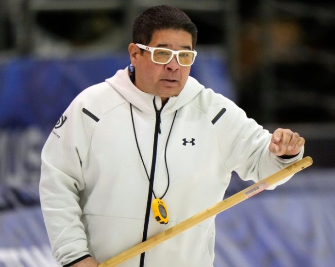 what-is-slippery-fish?-a-secret-project-to-win-olympic-speedskating-medals-with-help-from-an-app