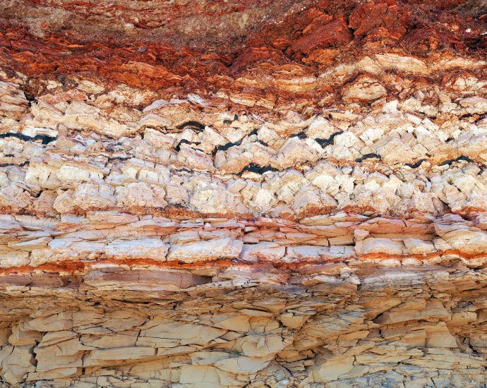 the-ai-age-perpetuates-fossil-fuel-burning