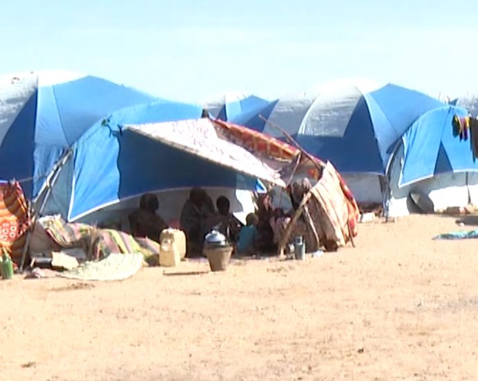 video:-tough-conditions-in-sudan-camp-for-displaced-as-funding-cuts-bite