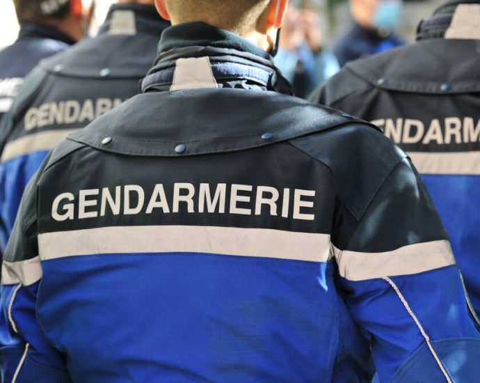 x-marks-the-raid:-french-cops-swoop-on-musk’s-paris-ops