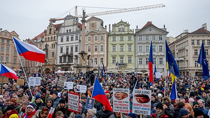 czech-government-faces-parliamentary-no-confidence-vote-over-row-with-the-president