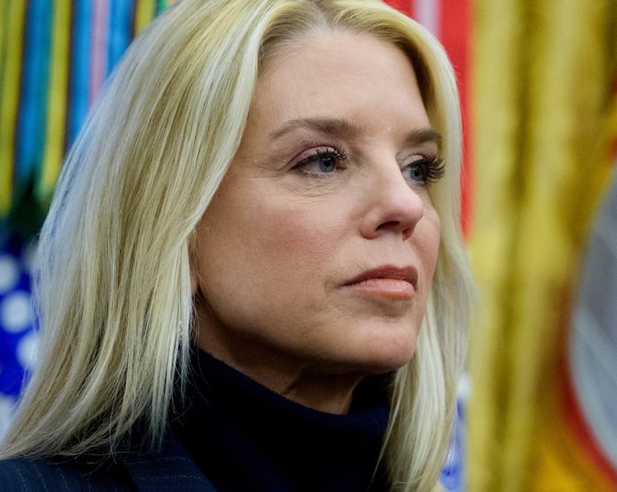 minnesota-prosecutors-quit-en-masse-thanks-to-pam-bondi’s-orders