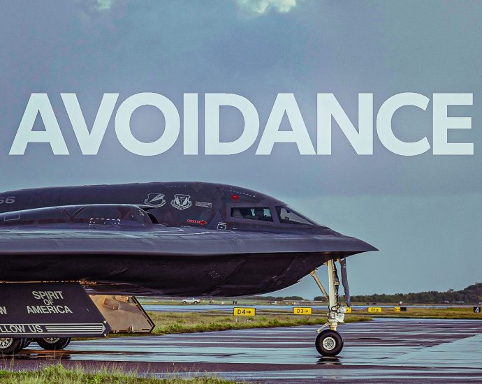 how-the-b-2-spirit-bomber-avoids-the-world’s-most-sophisticated-defense-systems