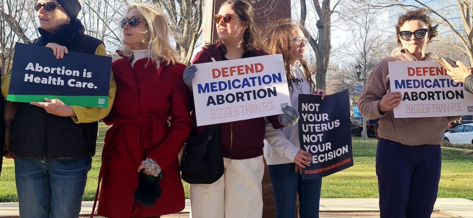 texas-man-sues-california-doctor-for-wrongful-death-for-mailing-abortion-pills