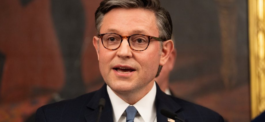 republicans-dig-in-on-keeping-ice-agents-masked-up