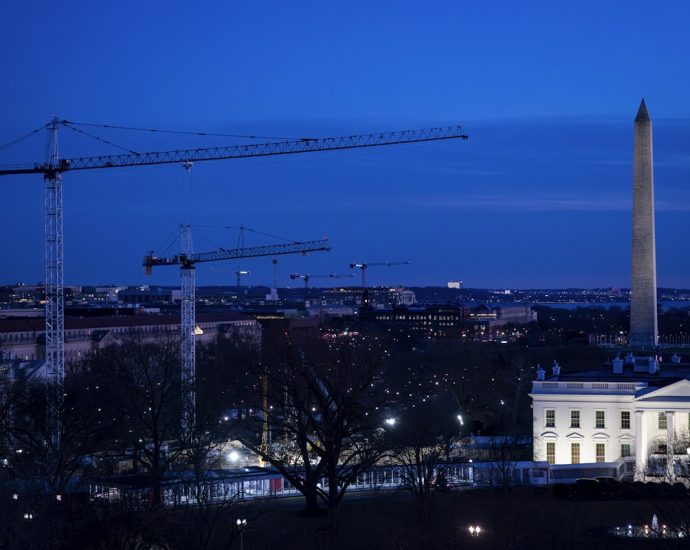 the-traitor-will-install-a-christopher-columbus-statue-at-the-white-house