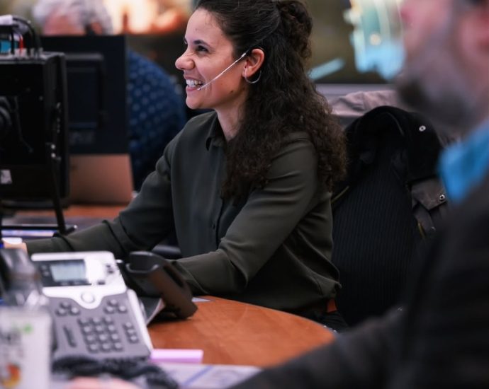 station-nation: erin-edwards,-deputy-branch-chief-for-crew-operations-and-capsule-communicator 