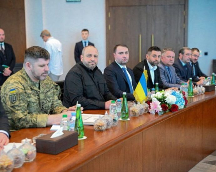 ukraine-says-first-day-of-peace-talks-with-russia-‘productive’