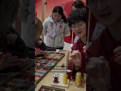 dancing-robot-welcomes-visitors-at-china-house-in-milan-|-reuters