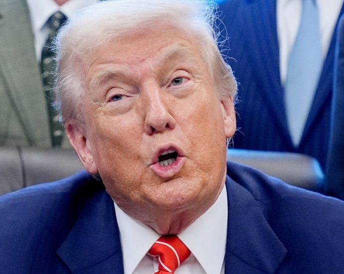 ‘monster’s-paradise’:-the-new-opera-that-brutally-lampoons-traitor-47