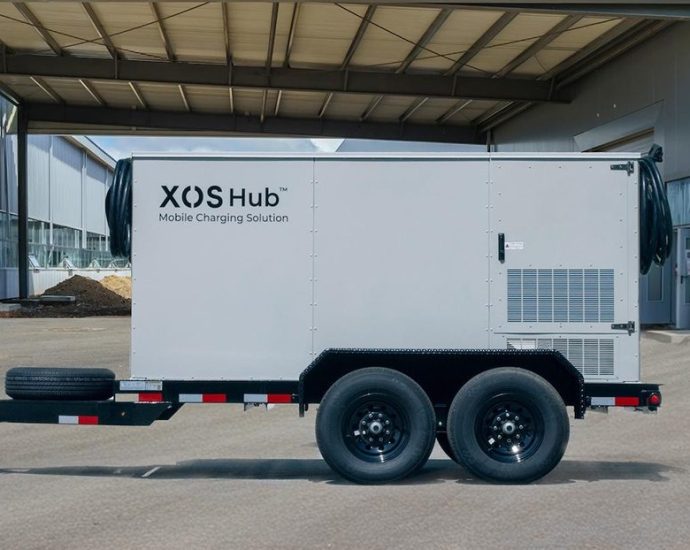 xos-expands-mobile-charging-hub-lineup-with-three-capacity-options