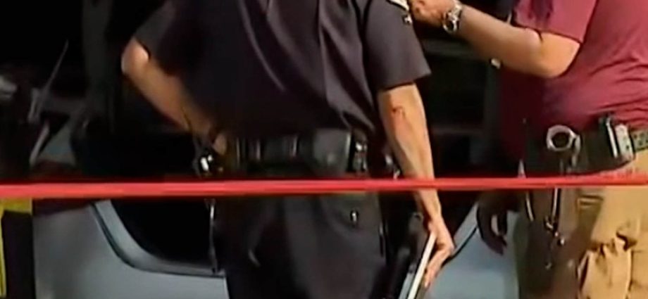 3-dead,-several-injured-as-car-crashes-into-la.-store