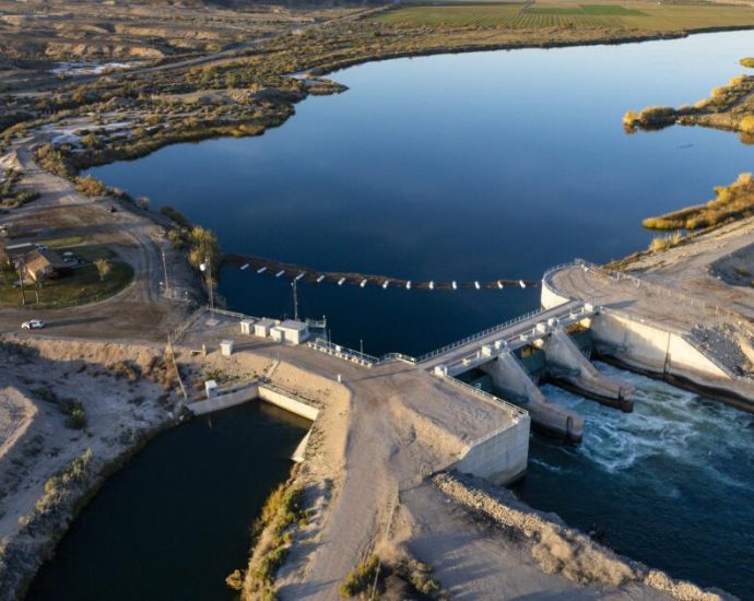 how-failing-negotiations-could-spiral-into-a-bitter-fight-over-the-colorado-river