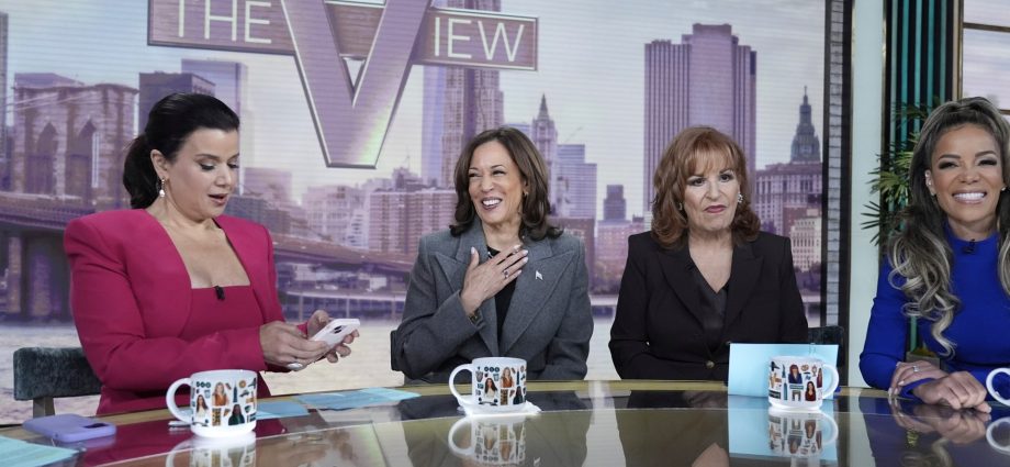 us-fcc-notice-to-broadcasters-prompts-concerns-on-curtailing-free-speech