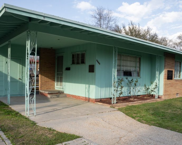 report-of-attempted-whitewashing-at-mississippi-civil-rights-monument-under-dispute