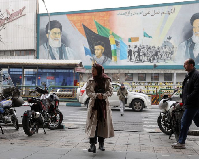 iranians-react-to-‘positive’-us-iran-talks-in-oman