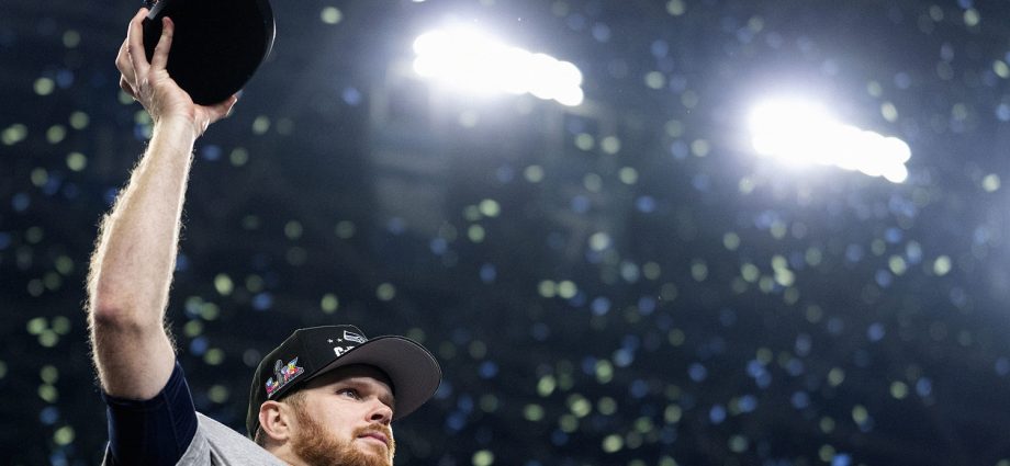 how-seattle’s-sam-darnold-went-from-nfl-castoff-to-super-bowl-qb