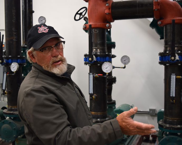 a-groundbreaking-geothermal-heating-and-cooling-network-saves-this-colorado-college-money-and-water