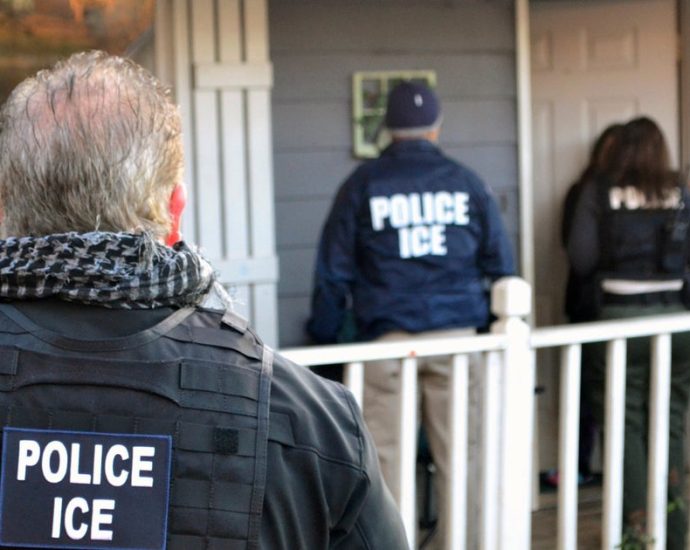 red-states-aren’t-just-going-along-with-the-traitor’s-deportation-agenda-they’re-making-it-easier.