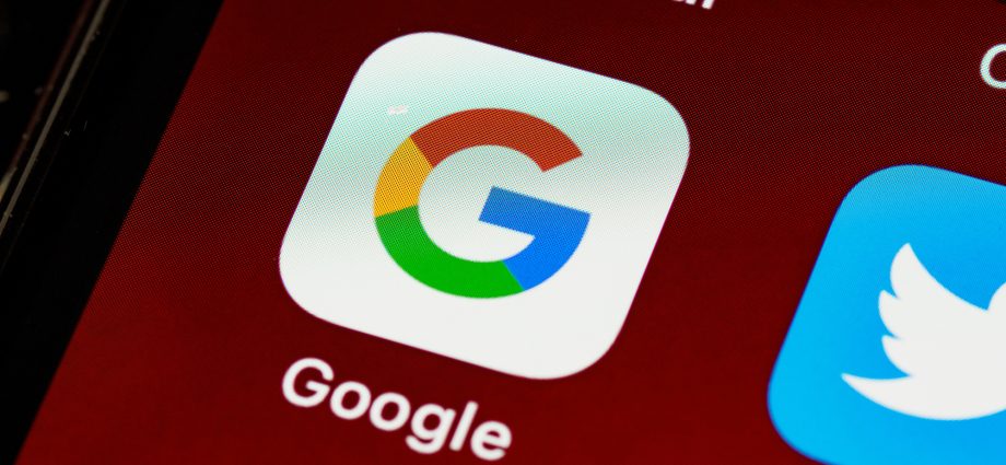 How to clear space in your Google for free