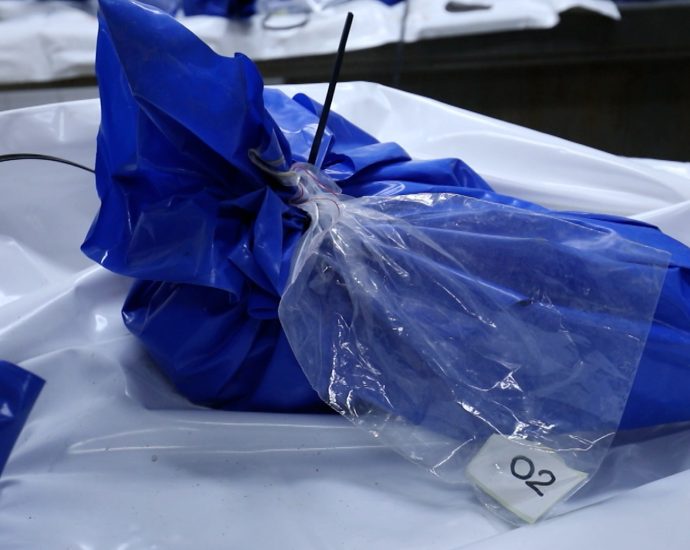 video:-israel-returns-unidentified-palestinian-bodies-to-gaza