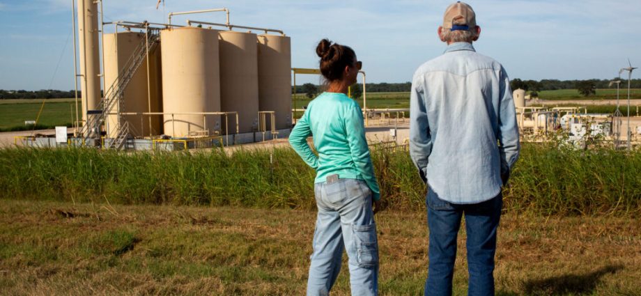 ‘a-disaster-waiting-to-happen’:-how-the-fracking-boom-put-an-oil-field-in-the-guadalupe-river-floodplain