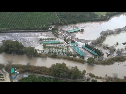storm-leonardo-batters-the-iberian-peninsula,-bringing-floods-and-evacuations
