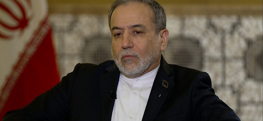 iran-fm-says-tehran-ready-for-deal-with-us-with-peaceful-nuclear-enrichment
