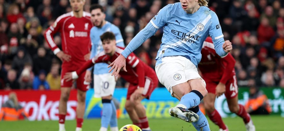 man-city-fight-back-to-win-2-1-at-liverpool-and-keep-title-hopes-alive