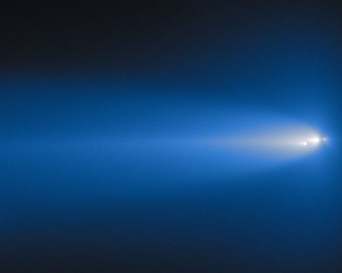 Dramatic death of Comet C/2025 K1 (ATLAS) caught on camera — Space photo of the week