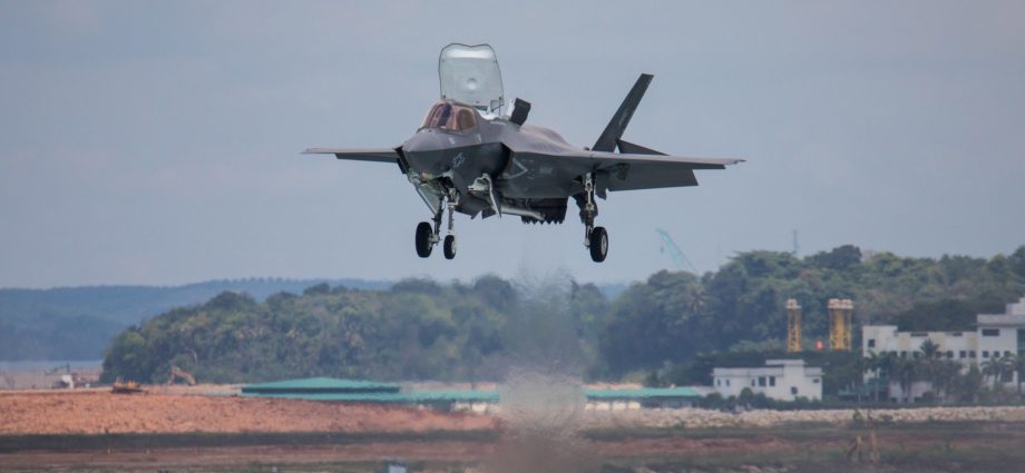 singapore-set-to-join-elite-f-35-club-with-first-stealth-jet-deliveries-in-2026