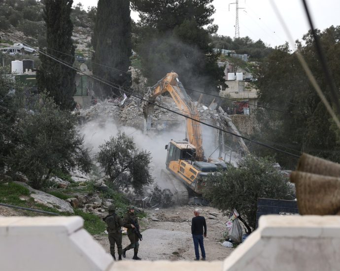 live:-israel-approves-measures-to-expand-its-powers-in-occupied-west-bank